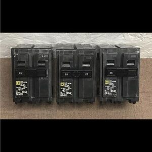 LOT of 3 Square D 25A 120/240V 2-Pole Circuit Breakers (HOM225) TESTED & WORKING